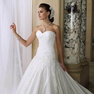 David Tutera for Mon Cheri - Unaltered - Tried on but never used!